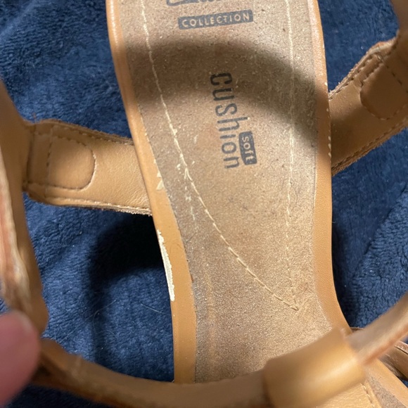 Tan Strappy Clarks Heels - Picture 6 of 8